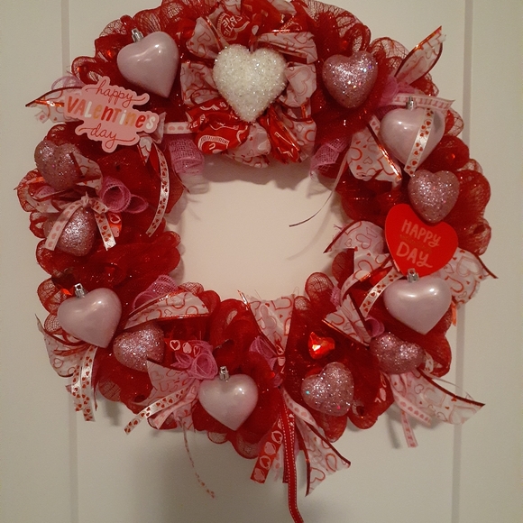 A wreath for any occasion. - Picture 10 of 16